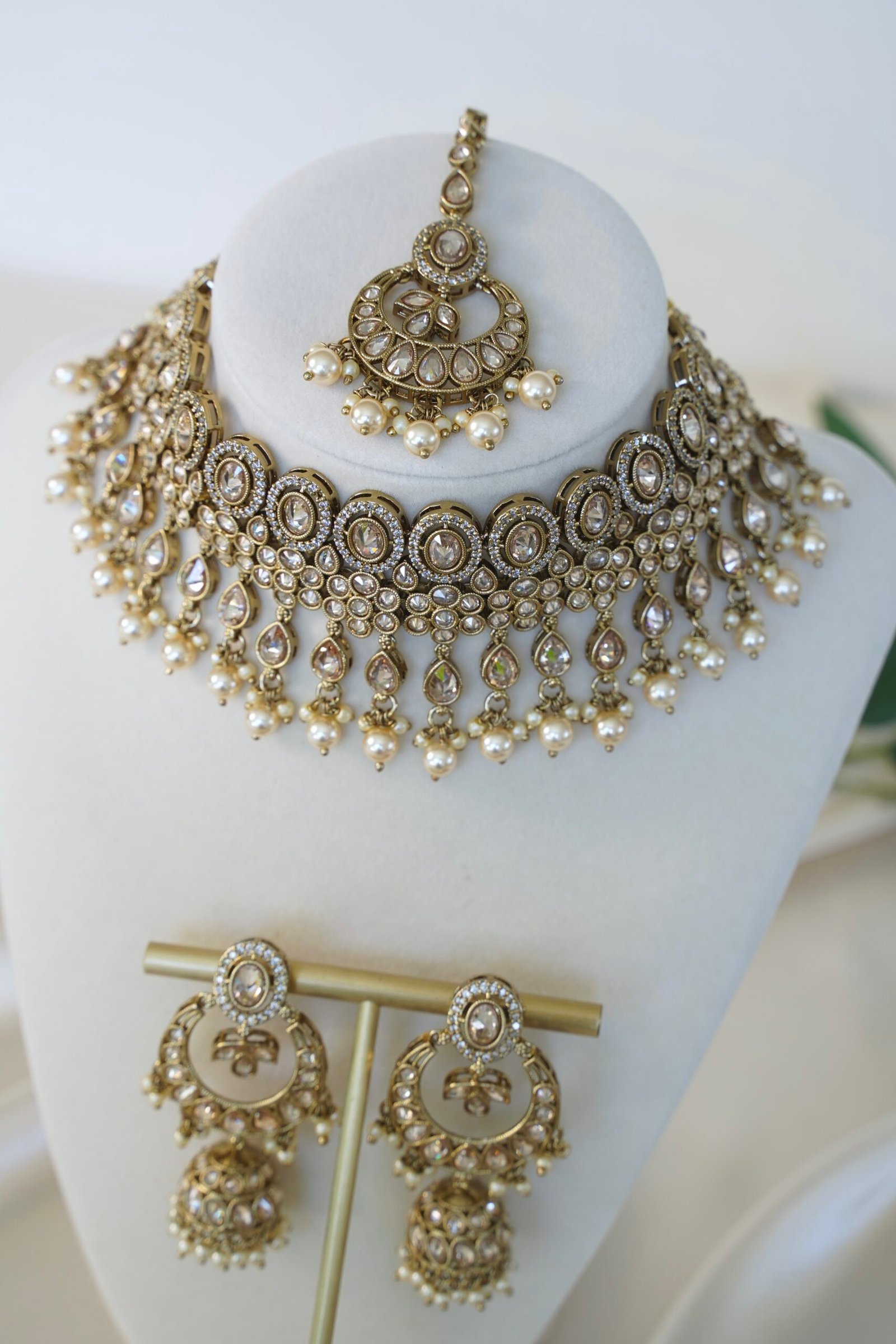 Tvesa Necklace Set - Image 5