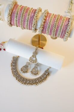 Aura Necklace Set