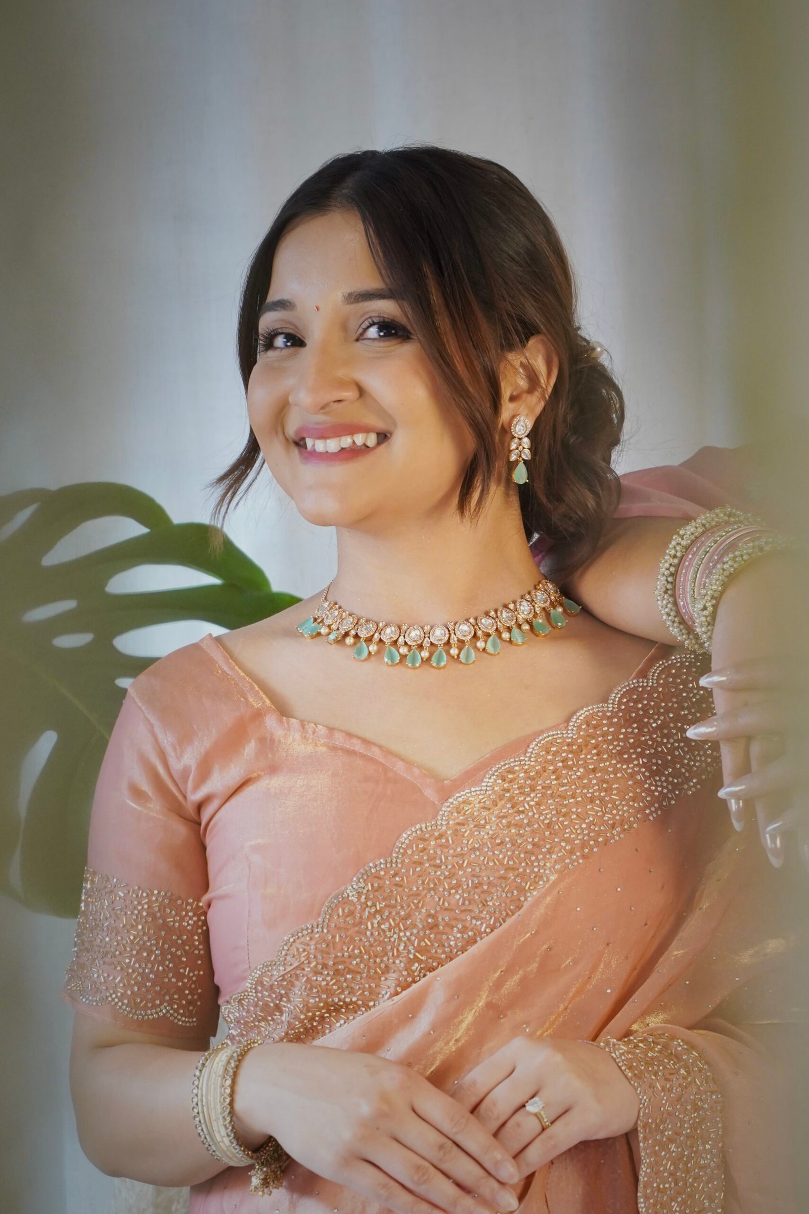 Mint Haze Kundan Necklace Set - Image 4