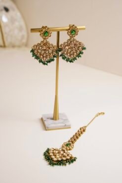 Alternative view of Ruhi Earring and Tikka