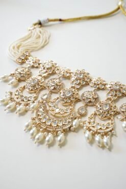 Alternative view of Aisha kundan choker set