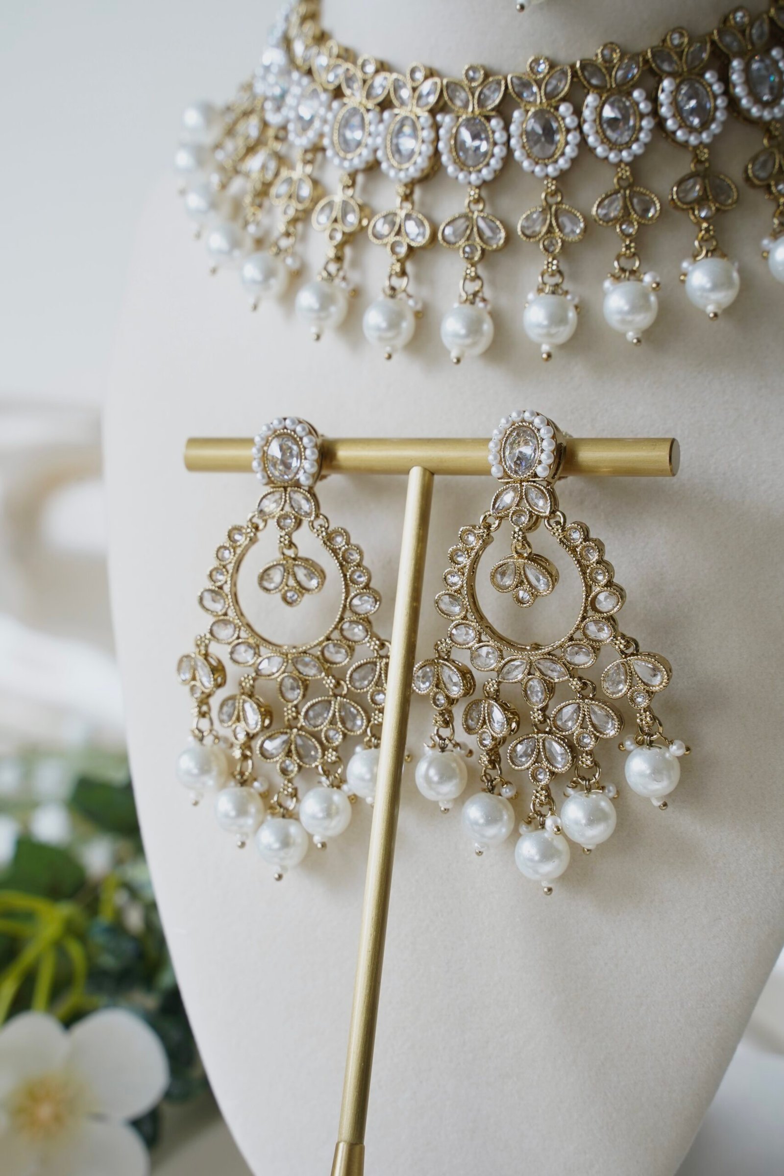 Lehara Necklace Set with White Pearls - Image 2
