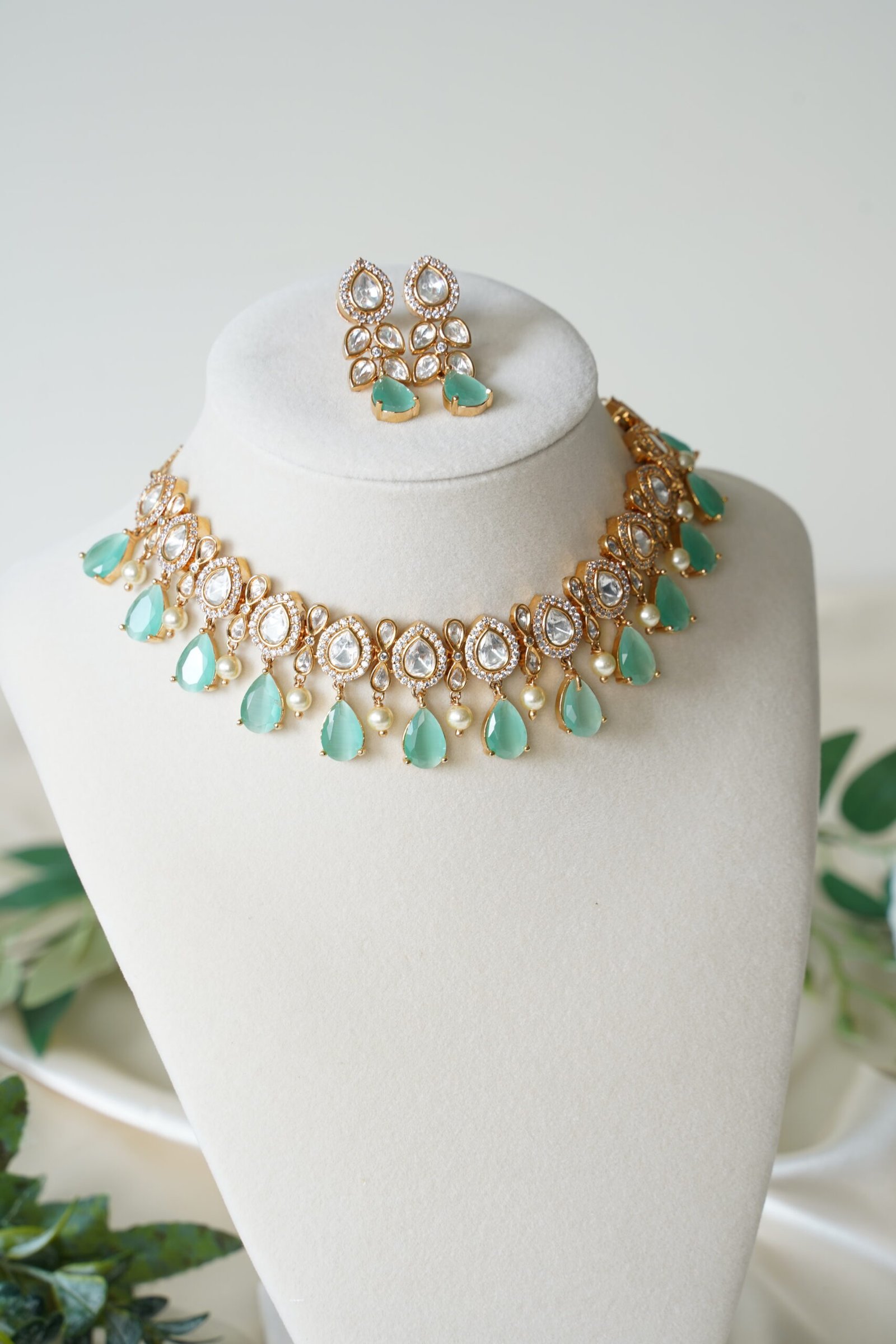 Mint Haze Kundan Necklace Set - Image 3