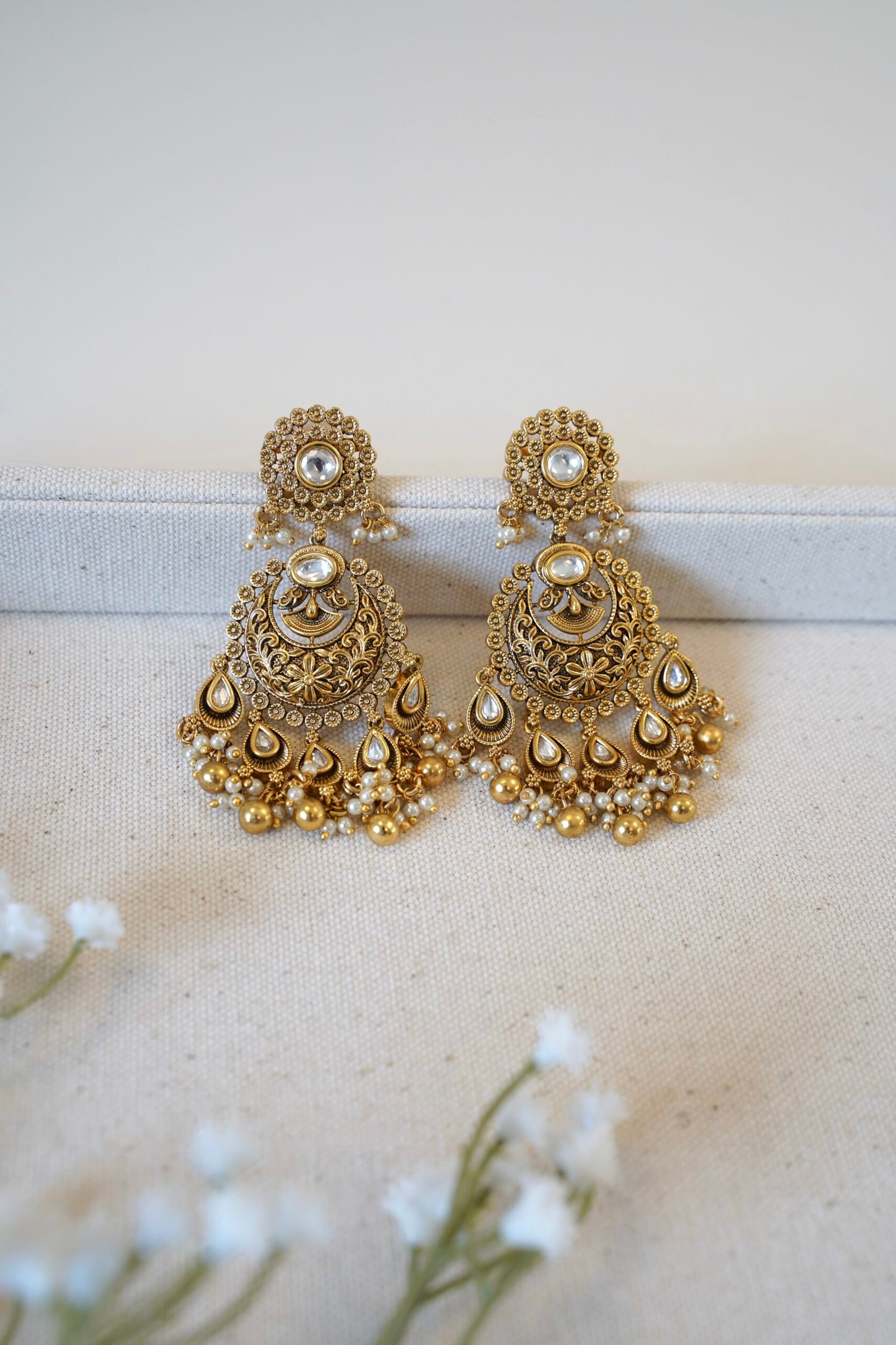 Heritage Temple Kundan Earrings - Image 2
