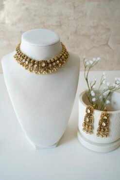 Small Kundan Nekclace Set - Gold - Image 3