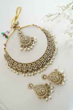 Zoya Necklace Set - Clear