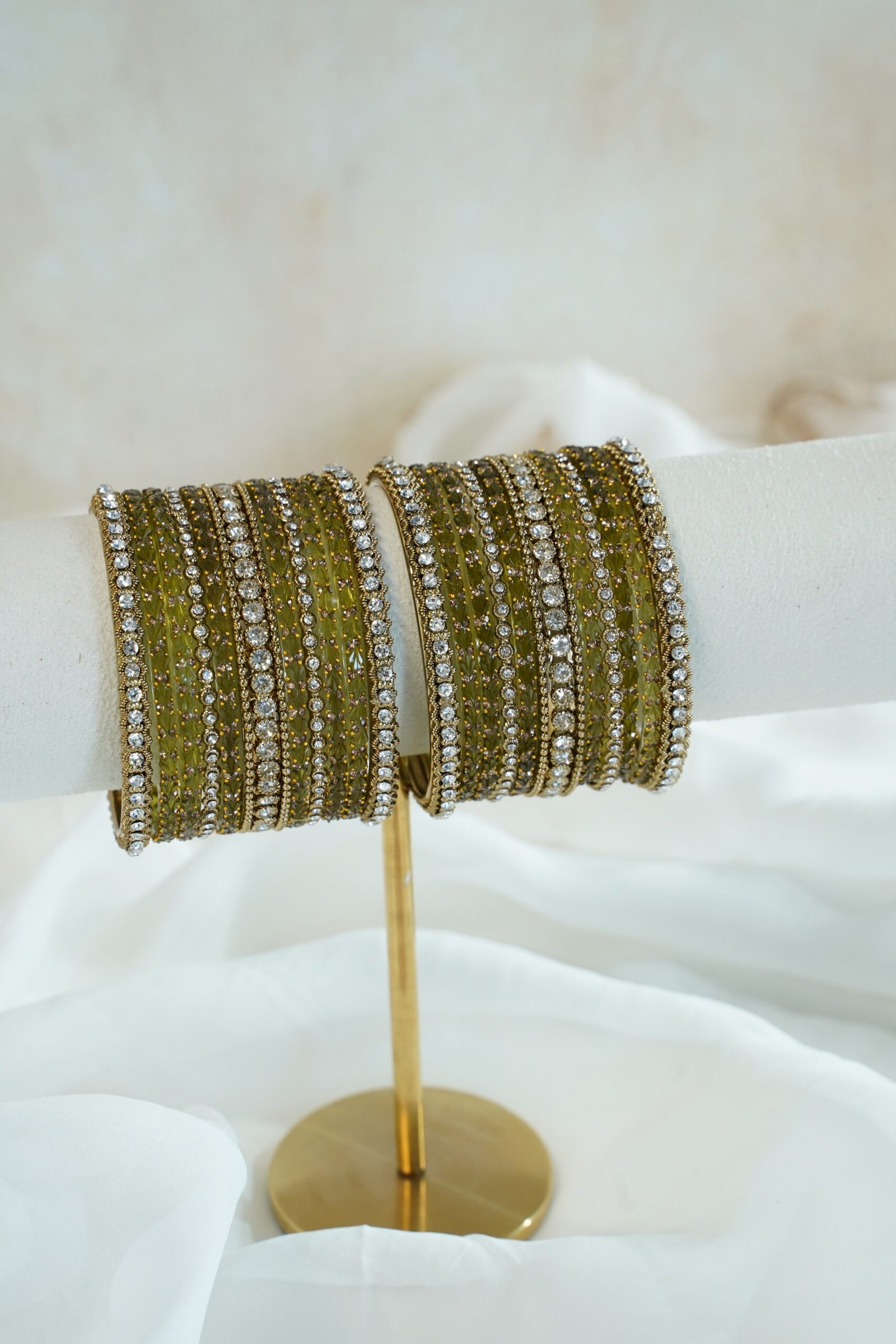 Aanchal glass bangle set in mehndi green - South Asian festive bangles