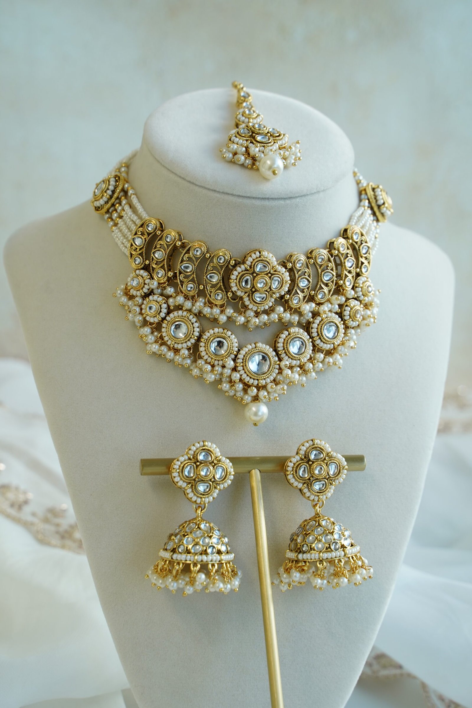 kundan necklace set in white with matching jhumka earrings and tikka - South Asian festive jewelry