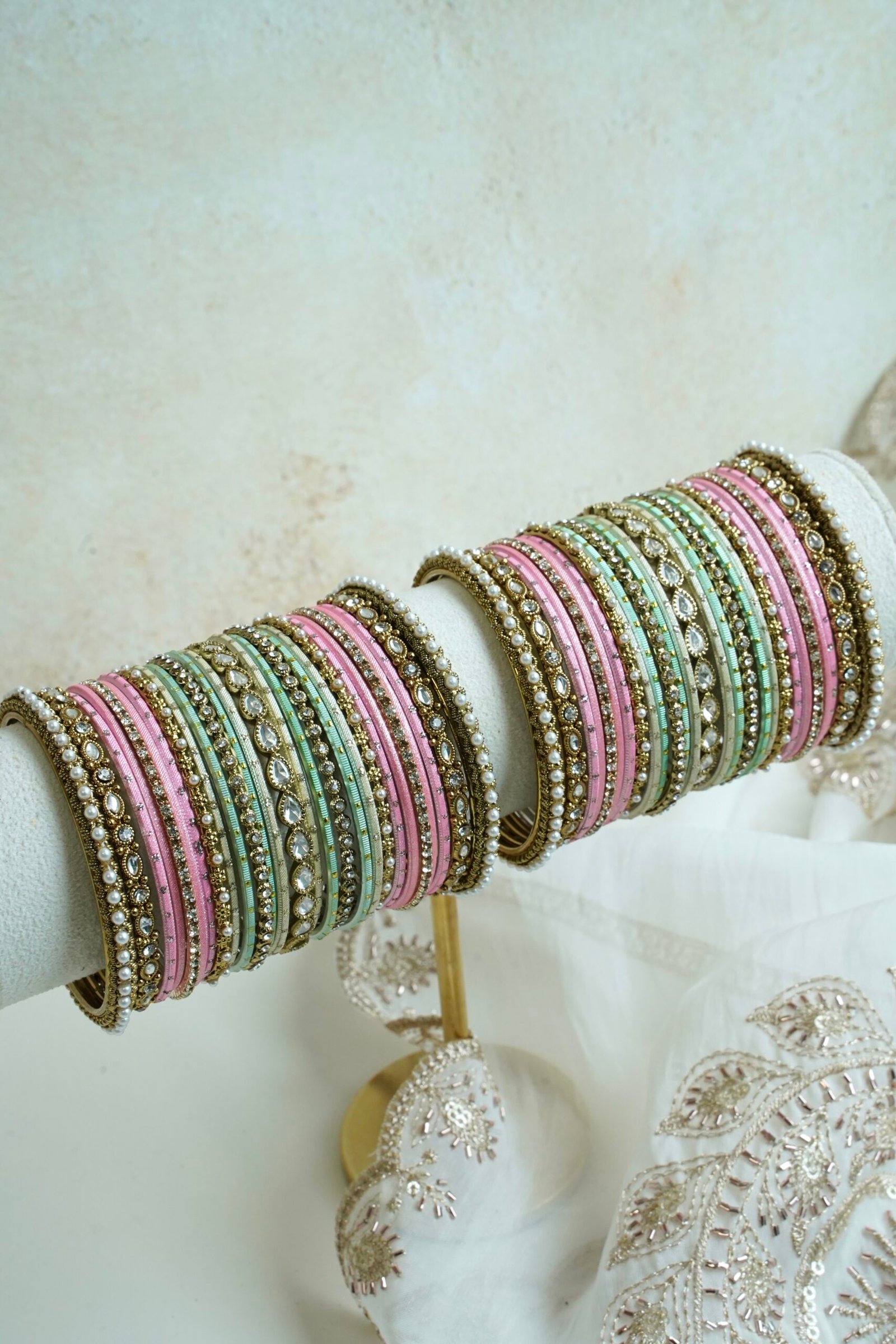 Kundan Pastel Bangle Set - Image 4